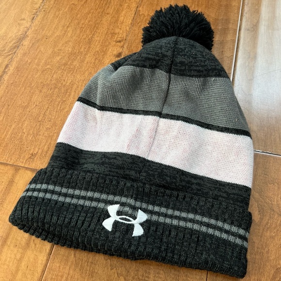 University of Utah Utes Under Armour Beanie (EUC) - Picture 3 of 4